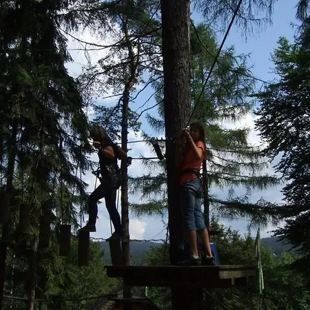 Mit Zwei Schlafzimmern Und Balkon Weißenstadt